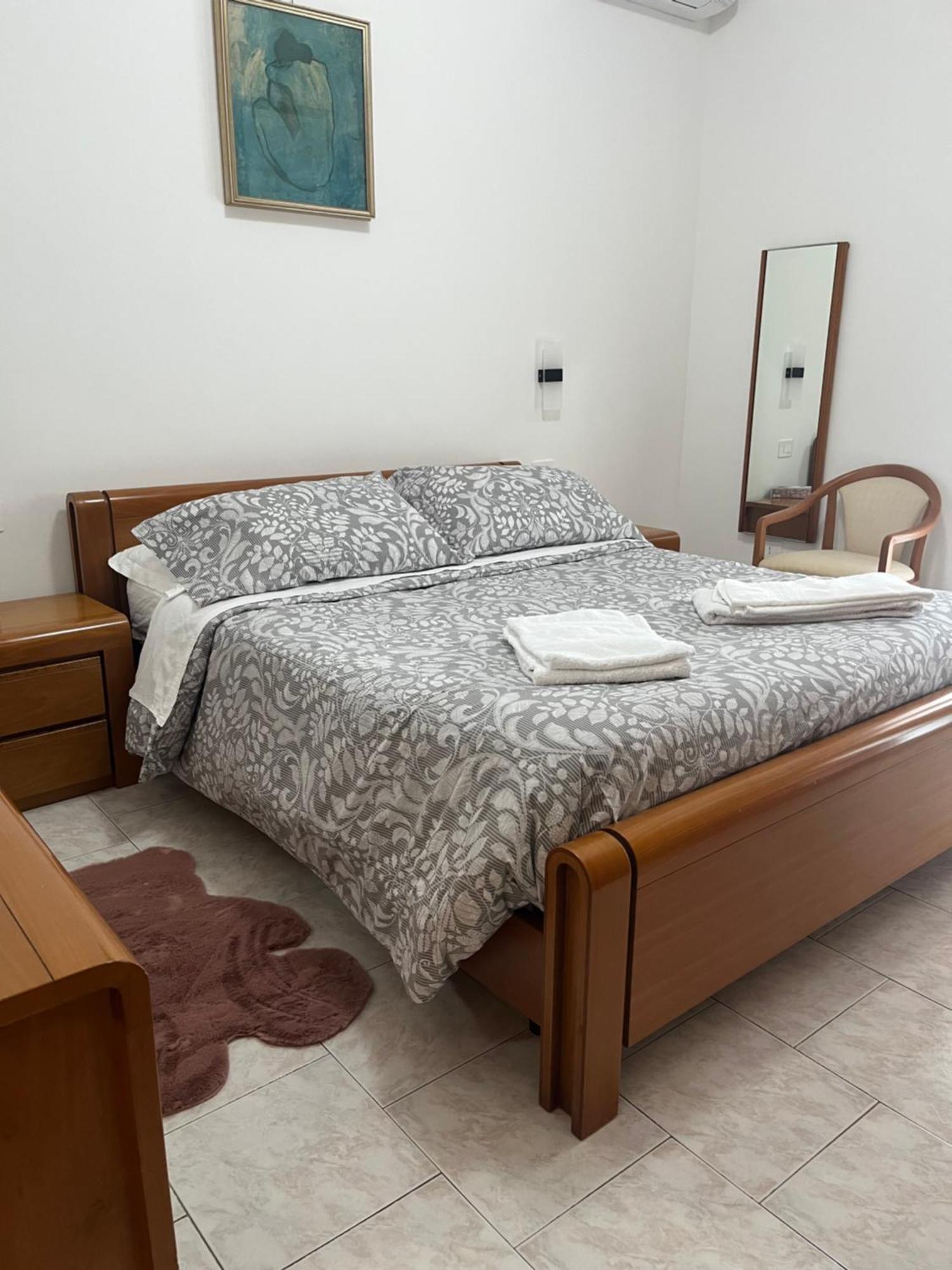Casa Vacanze Tardy E Benech Σαβόνα Εξωτερικό φωτογραφία